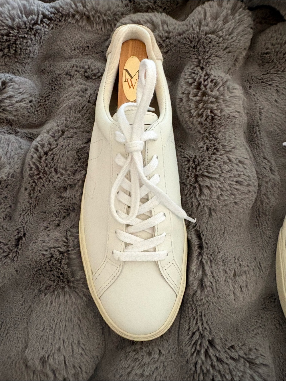 VEJA Esplar Sneakers - Picture 8 of 14